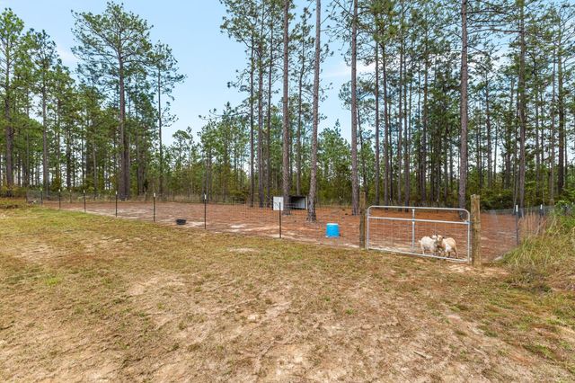 45 Entrekin Ln., Purvis, MS 39475