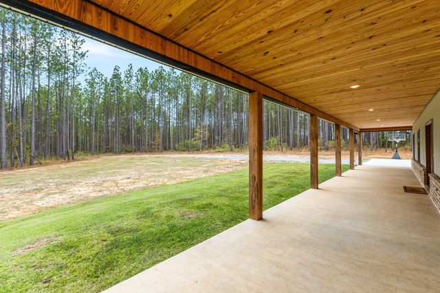 45 Entrekin Ln., Purvis, MS 39475