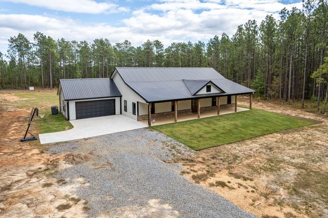 45 Entrekin Ln., Purvis, MS 39475