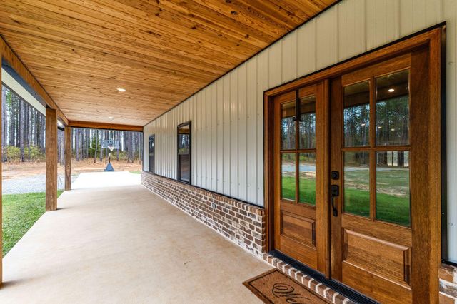 45 Entrekin Ln., Purvis, MS 39475