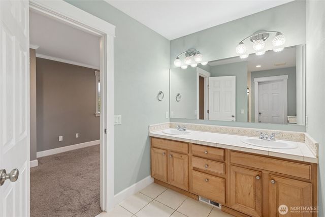 7633 Countrywood Drive SE, Olympia, WA 98501