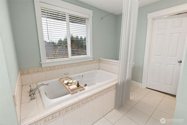 7633 Countrywood Drive SE, Olympia, WA 98501