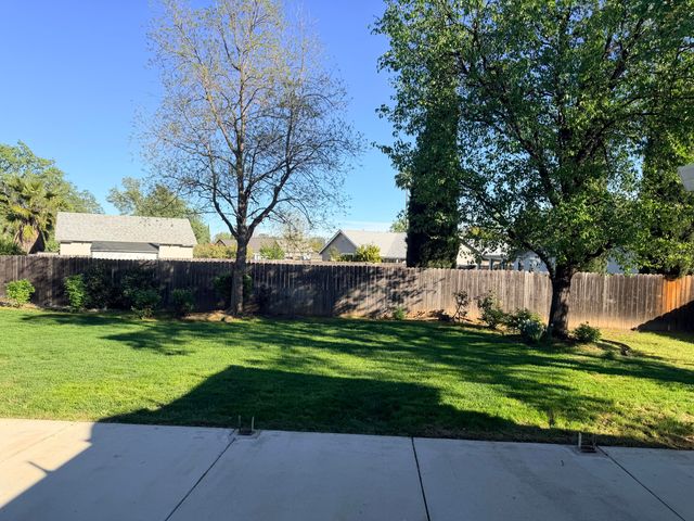 4365 Heather Ridge Lane, Redding, CA 96001
