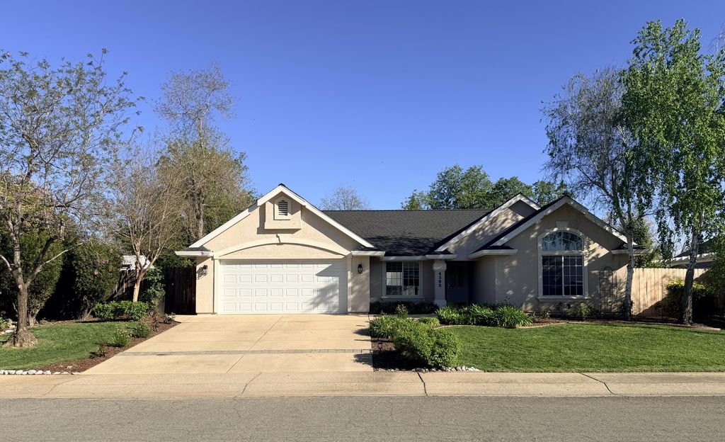 4365 Heather Ridge Lane, Redding, CA 96001