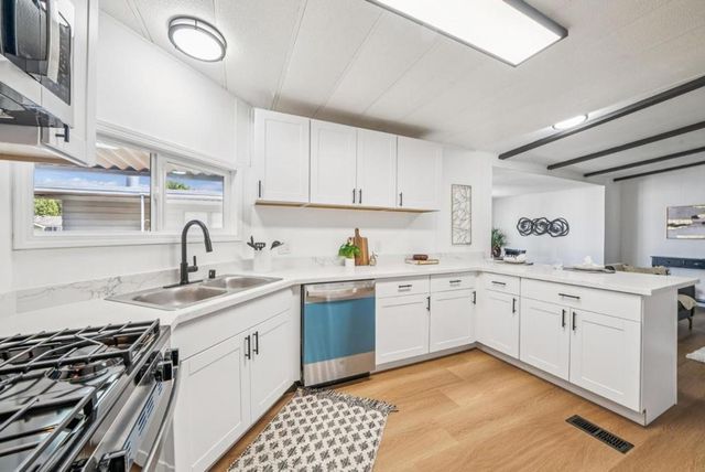 423 Chateau la Salle Drive, San Jose, CA 95111