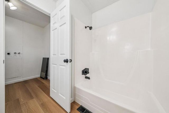 423 Chateau la Salle Drive, San Jose, CA 95111