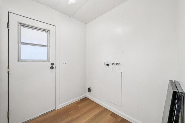 423 Chateau la Salle Drive, San Jose, CA 95111