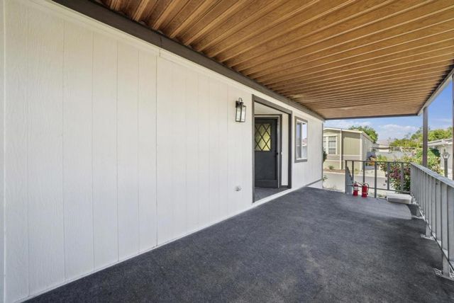 423 Chateau la Salle Drive, San Jose, CA 95111