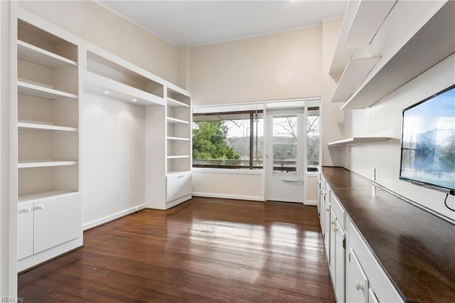 220 Southpoint DR, Williamsburg, VA 23185