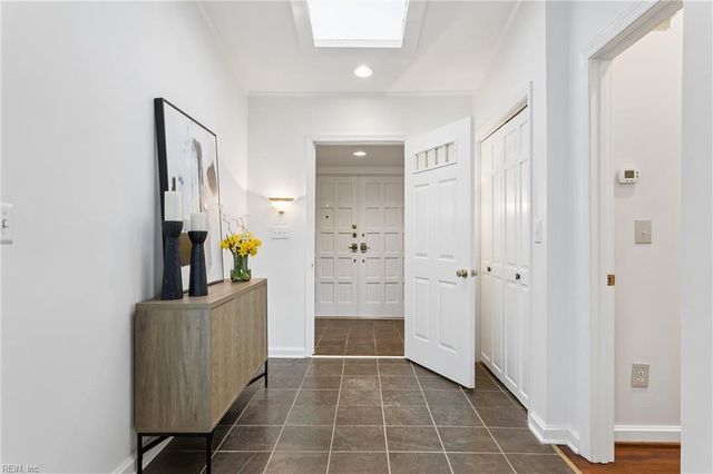 220 Southpoint DR, Williamsburg, VA 23185