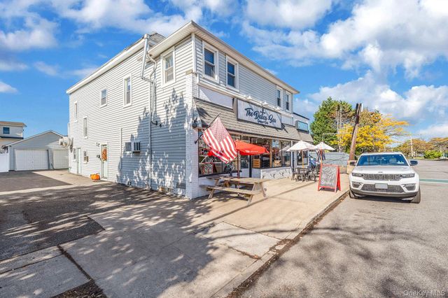 504 Fire Island Avenue 2, Babylon, NY 11702