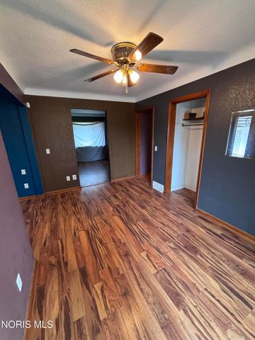 640 N Fostoria Road, Northwood, OH 43619