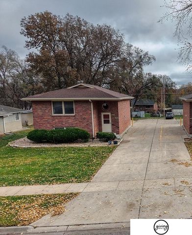 2922 N Cotner Boulevard, Lincoln, NE 68507