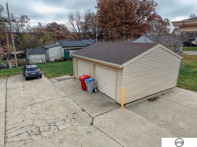 2922 N Cotner Boulevard, Lincoln, NE 68507