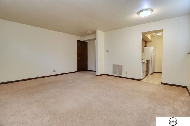 2922 N Cotner Boulevard, Lincoln, NE 68507