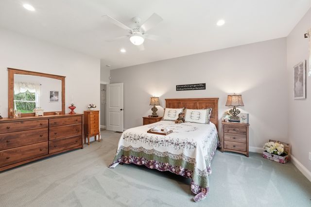 406 N Liberty St, Belchertown, MA 01007