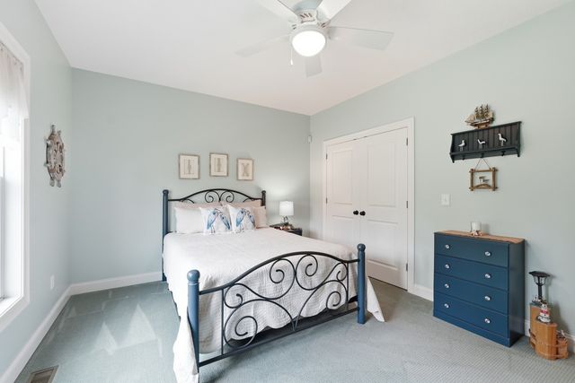 406 N Liberty St, Belchertown, MA 01007