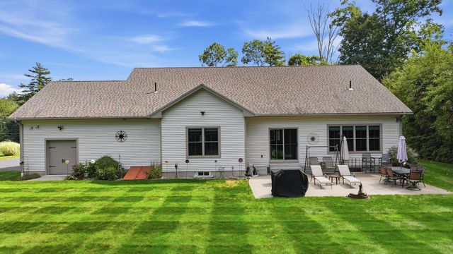 406 N Liberty St, Belchertown, MA 01007