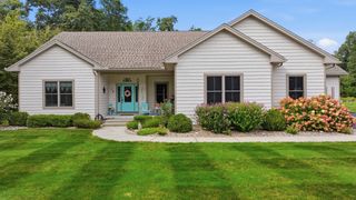 406 N Liberty St, Belchertown, MA 01007