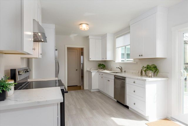 1125 DUFFERIN Avenue, Burlingame, CA 94010