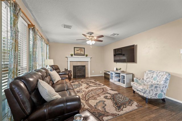 22306 Laguna Trace Court Court, Richmond, TX 77407