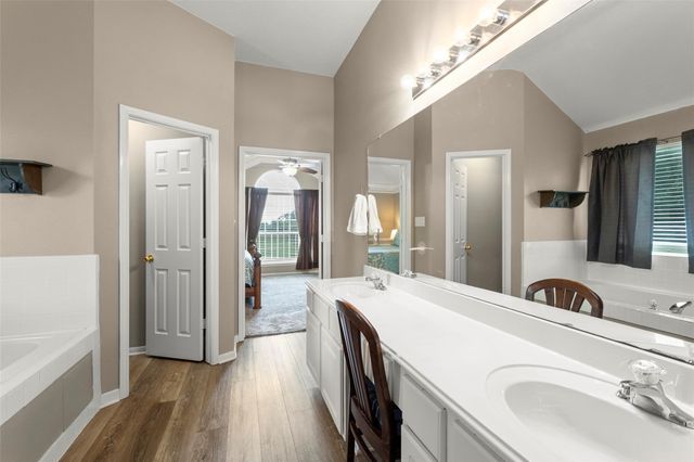 22306 Laguna Trace Court Court, Richmond, TX 77407