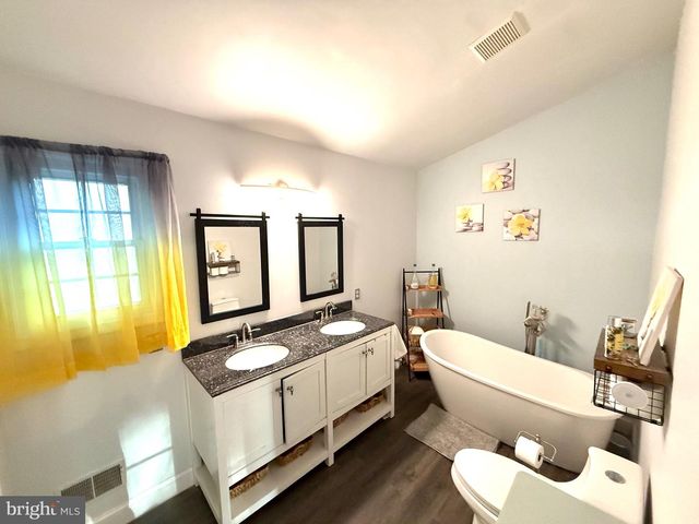 160 PINE VALLEY DR, Middletown, DE 19709