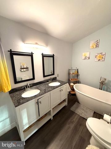 160 PINE VALLEY DR, Middletown, DE 19709