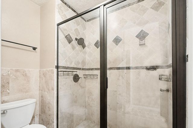 305 Bull Run Drive, League City, TX 77573