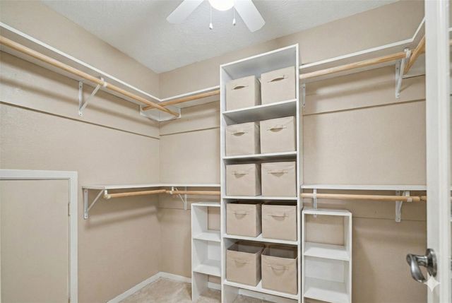 305 Bull Run Drive, League City, TX 77573