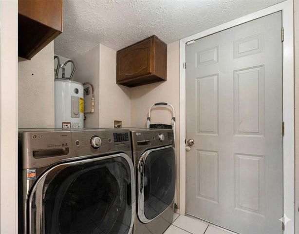 305 Bull Run Drive, League City, TX 77573