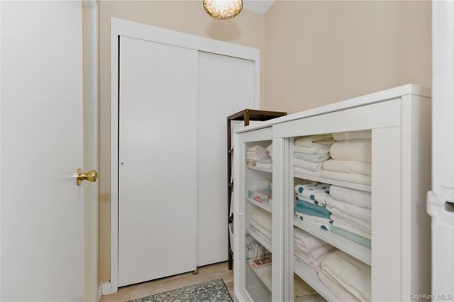 280 Guy Lombardo Avenue 2H, Freeport, NY 11520