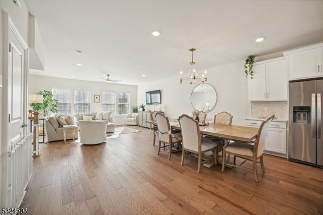5 Marigold Ct, Warren Twp., NJ 07059