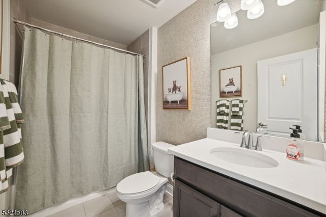 5 Marigold Ct, Warren Twp., NJ 07059