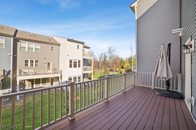 5 Marigold Ct, Warren Twp., NJ 07059