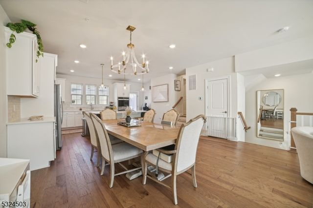 5 Marigold Ct, Warren Twp., NJ 07059