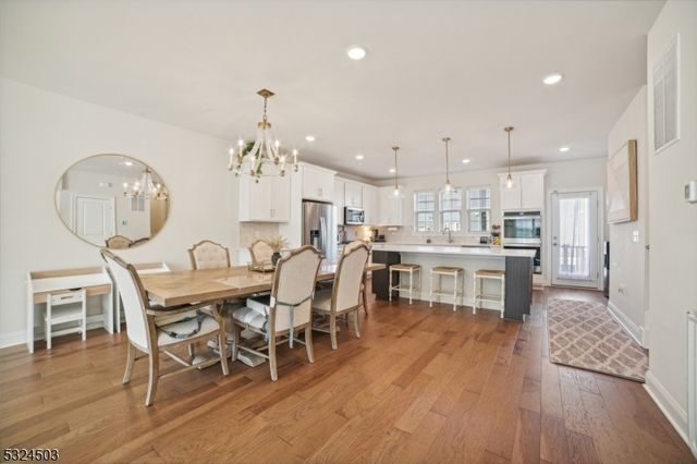 5 Marigold Ct, Warren Twp., NJ 07059