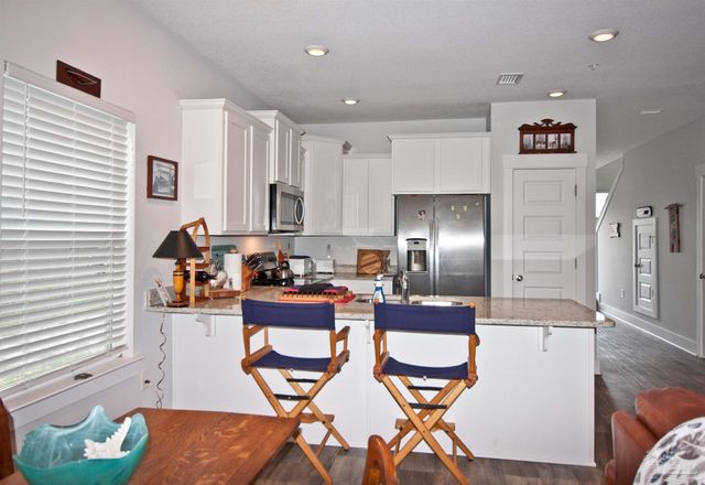 1541 Farragut Way, Pensacola, FL 32534