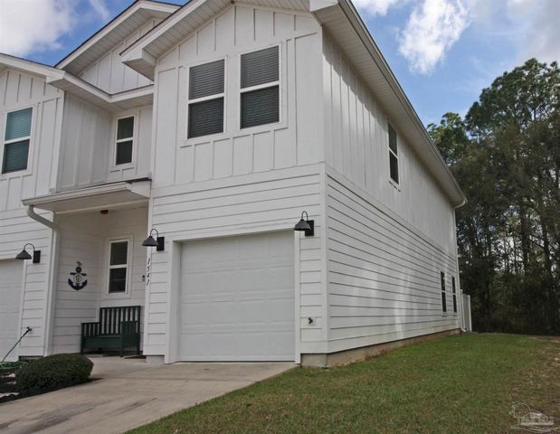 1541 Farragut Way, Pensacola, FL 32534
