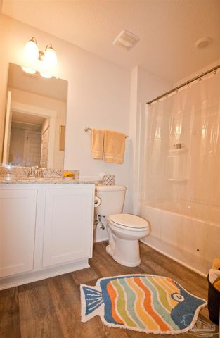 1541 Farragut Way, Pensacola, FL 32534