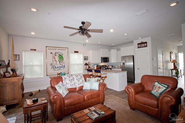 1541 Farragut Way, Pensacola, FL 32534