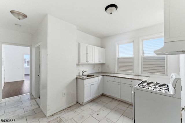 256 21St St, Irvington Twp., NJ 07111