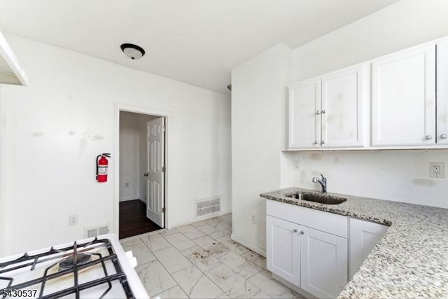 256 21St St, Irvington Twp., NJ 07111