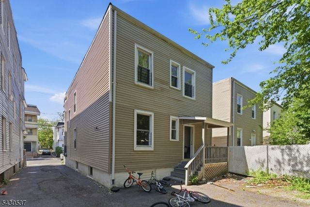 256 21St St, Irvington Twp., NJ 07111