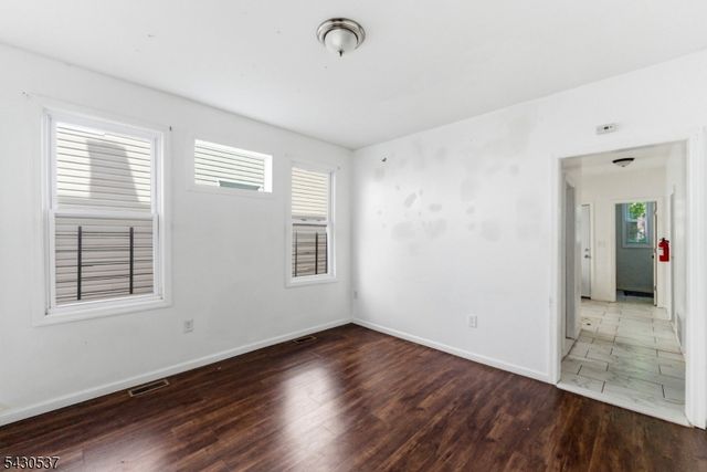 256 21St St, Irvington Twp., NJ 07111
