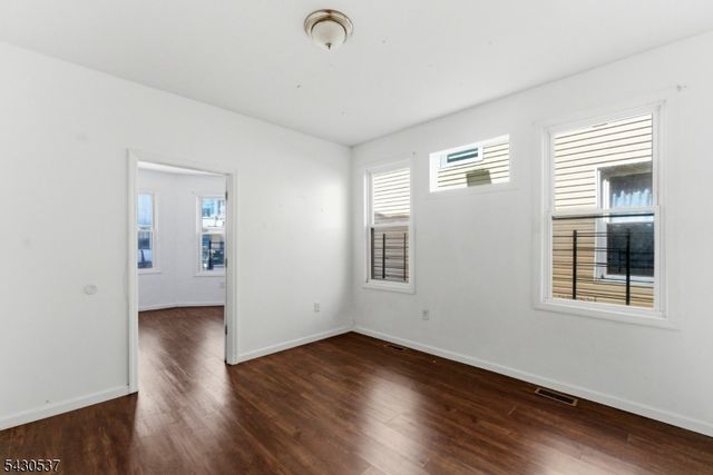 256 21St St, Irvington Twp., NJ 07111