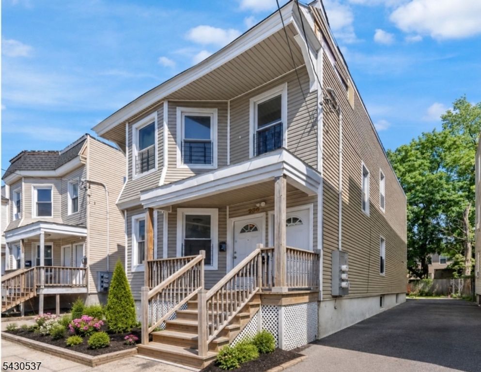 256 21St St, Irvington Twp., NJ 07111