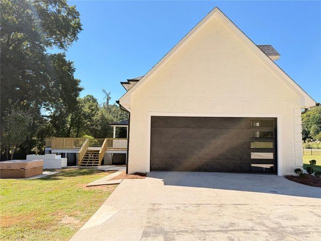 2887 Lake Jodeco Road, Jonesboro, GA 30236