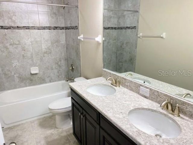 16142 MONTEREY GREENS CIRCLE, Tampa, FL 33647