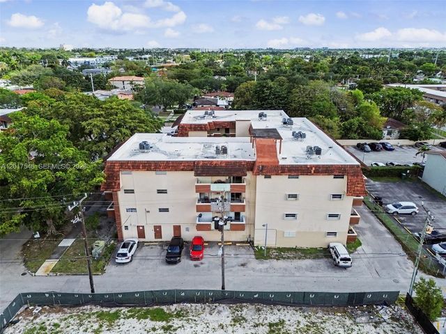 685 Miller Dr E205, Miami Springs, FL 33166